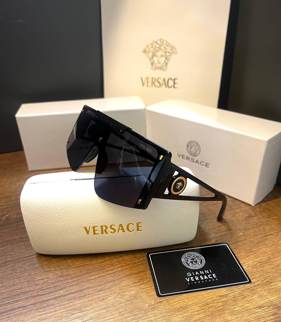 Versace - Sunglasses Medusa Icon